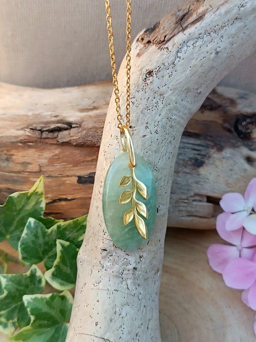 Aventurine et feuilles 